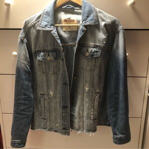 NWOT HOLLISTER OVERSIZED DISTRESSED DENIM JACKET